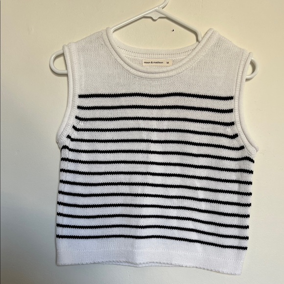 moon & madison Tops - Moon & Madison White Knit Top